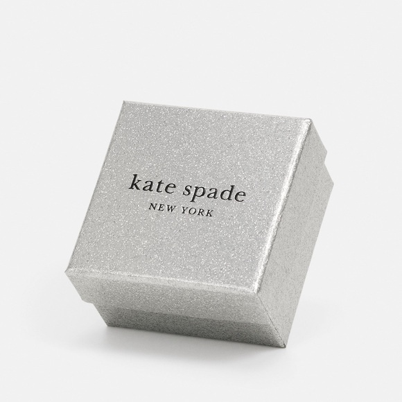 ๐๐๐Kate Spade Take Heart Studs Boxed Set๐๐๐ - Picture 8 of 11